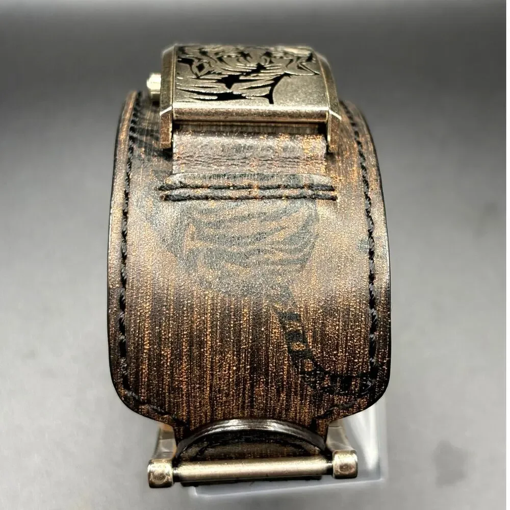 Vintage GUESS G55342L Armored Tiger Leather Cuff Flip Cover Y2K Watch
